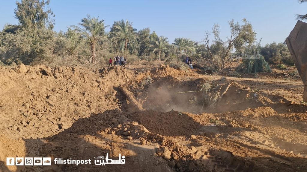 The same old story. Following the missile attack on southern Israel two nights ago, the IDF bombed empty sand dunes in Gaza (source on photo).