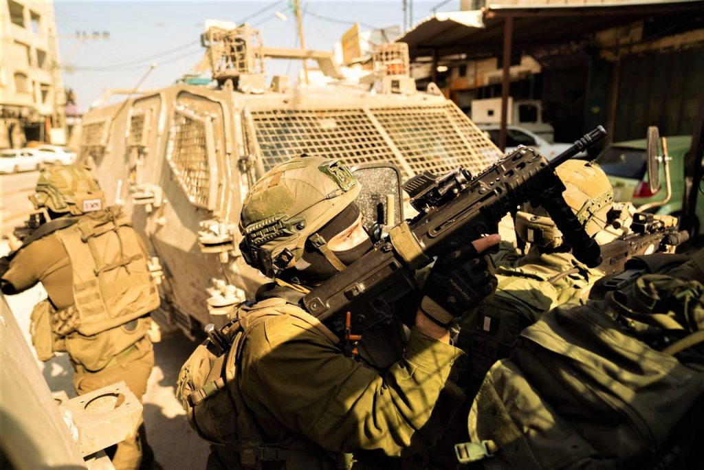 Soldiers involved in the capture operation yesterday in the Jenin area (photo: IDF).