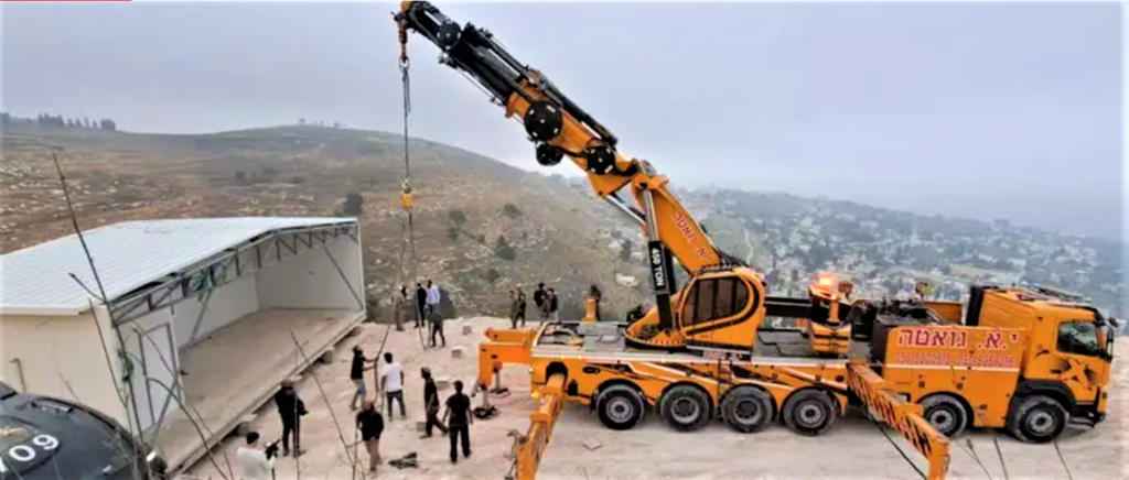 In the past, when we have seen see heavy machinery in Judea and Samaria, it was there to destroy Jewish communities. Not this time. This is the relocation of the modular yeshiva at Homesh. 