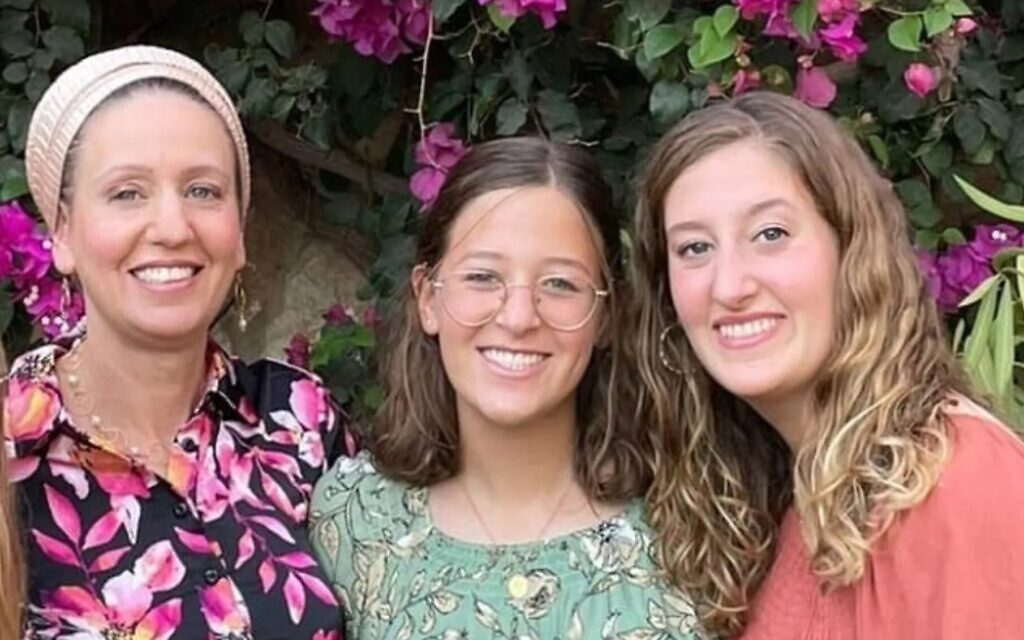 Lucy Dee (right) with her two daughters