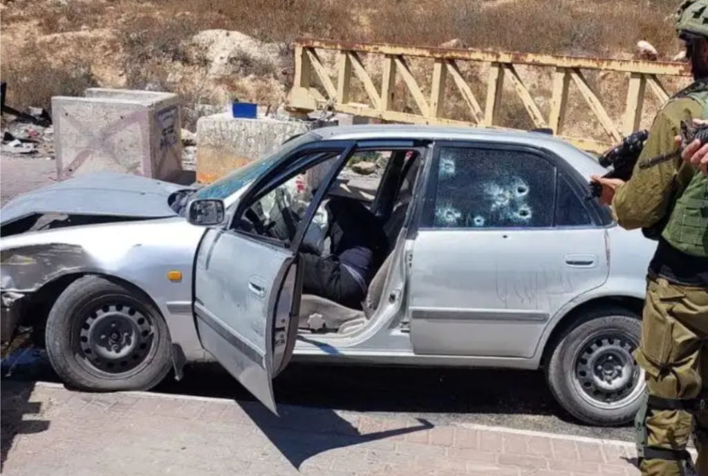 The car used in the attack on Mt. Hevron yesterday.